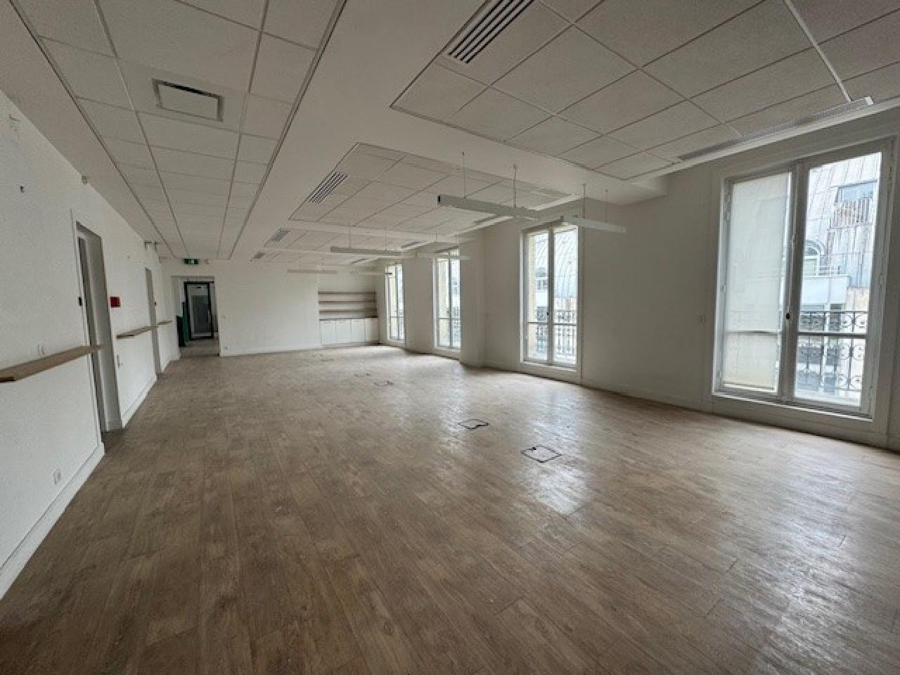 Bureau Paris 1368m² Location bureau Paris OLBUR2532631 4